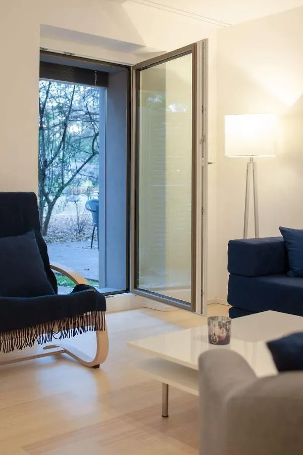 2,5 Zi Design Loft Wohnung Mit Gartensitzplatz Basel Schweiz
